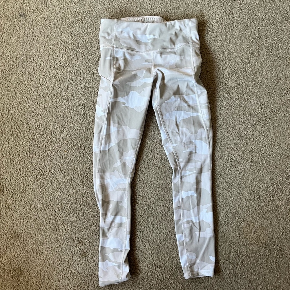 Athleta train yoga pants white camo